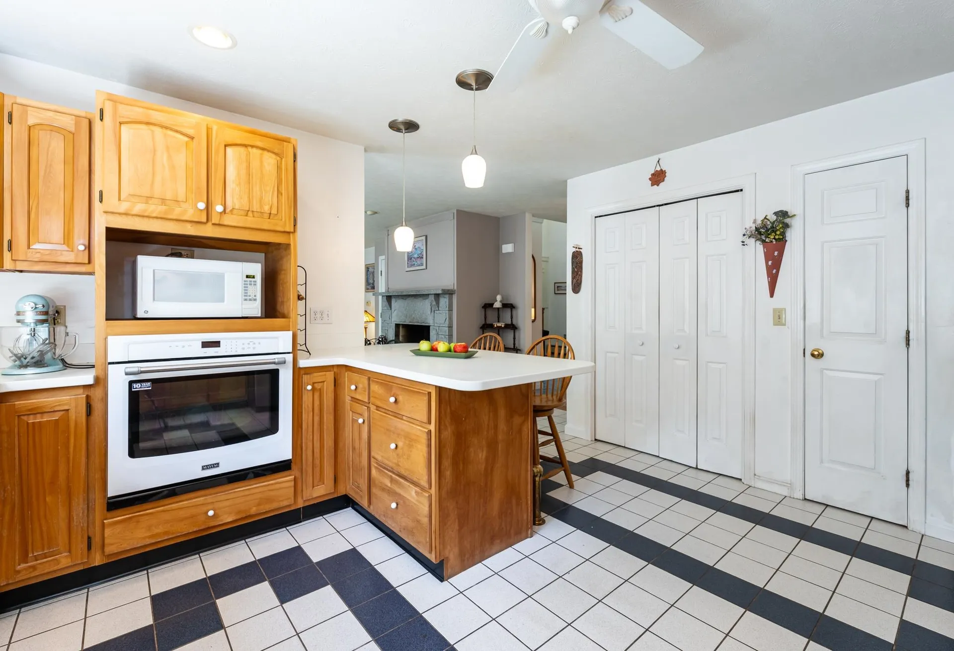 21 Chestnut Hill Road Amherst NH 03031