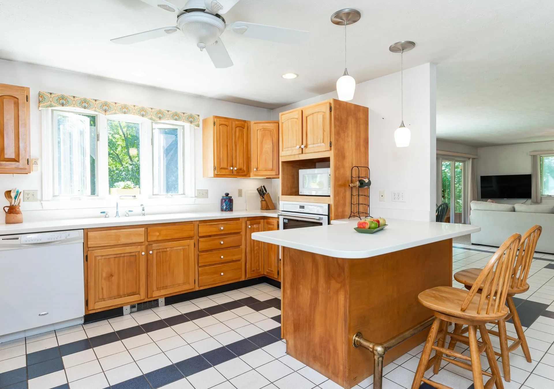 21 Chestnut Hill Road Amherst NH 03031