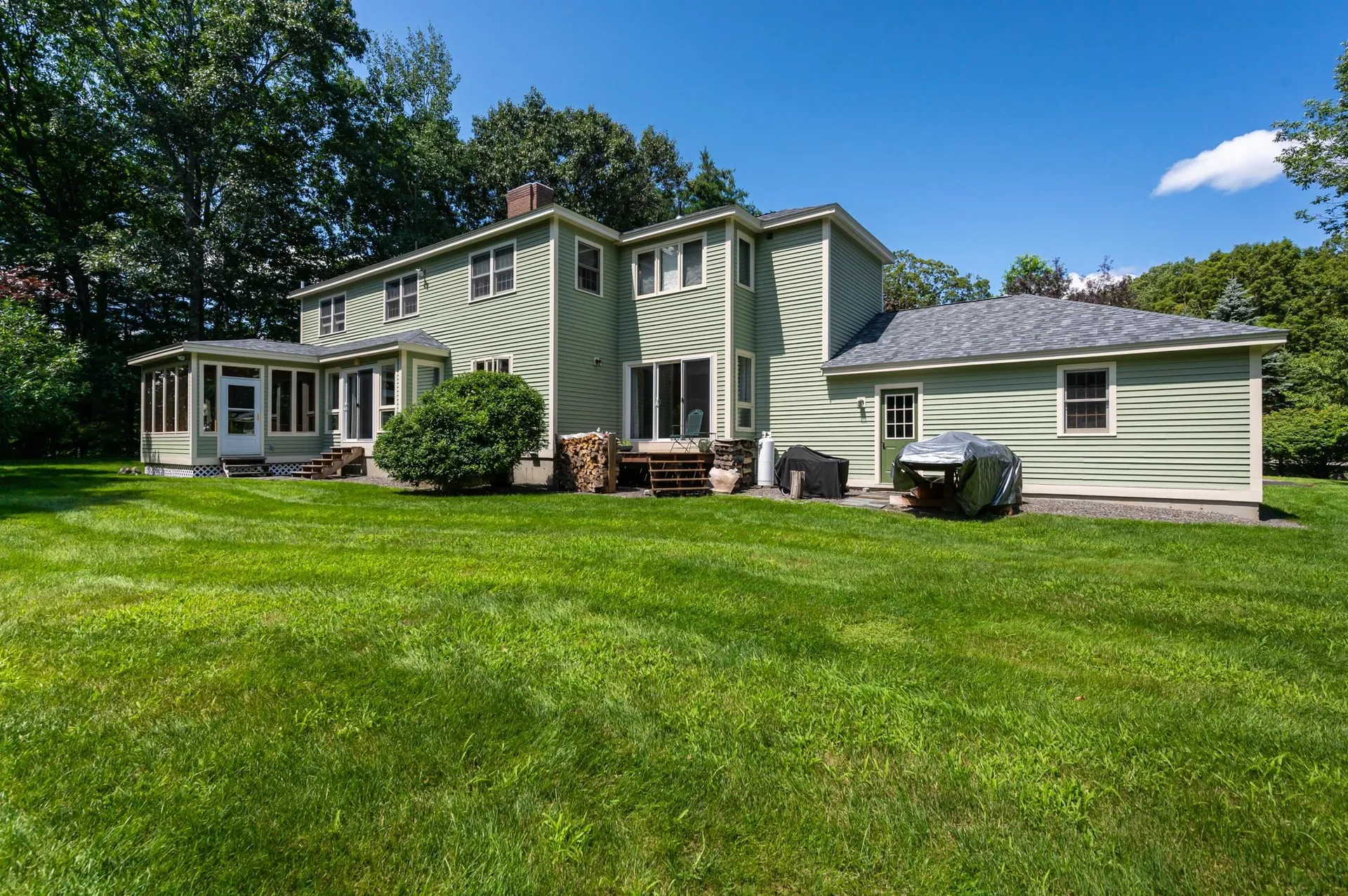 21 Chestnut Hill Road Amherst NH 03031