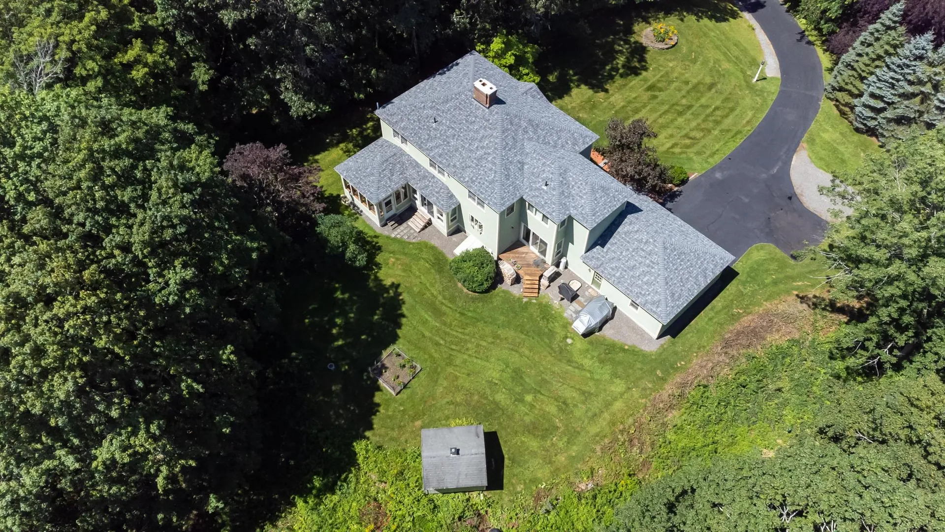 21 Chestnut Hill Road Amherst NH 03031