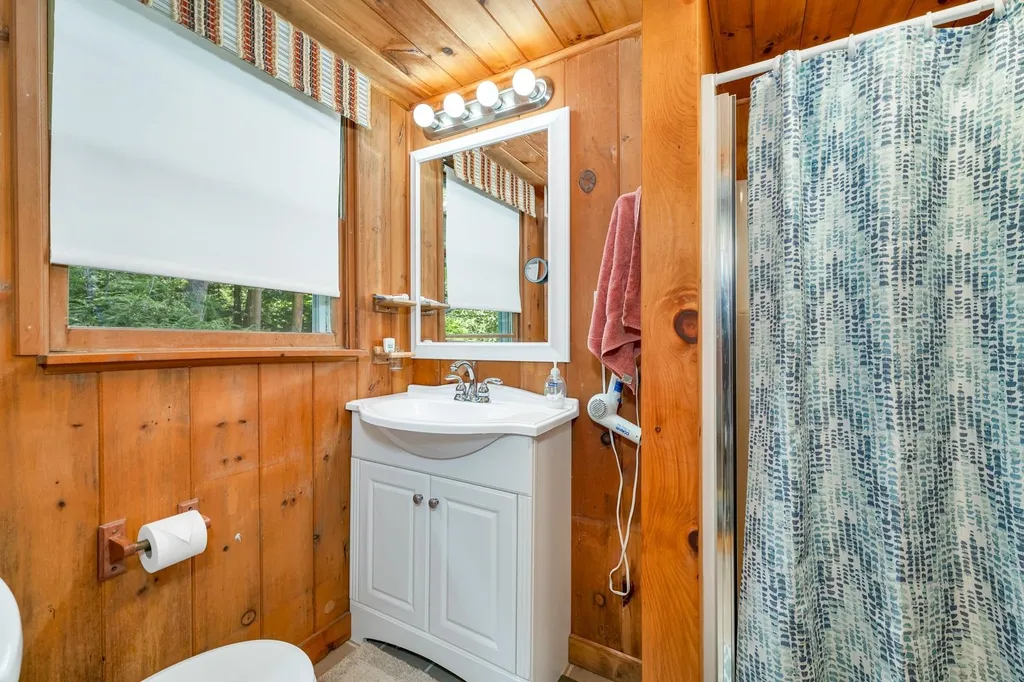 300 Castle Shore Road Moultonborough NH 03254