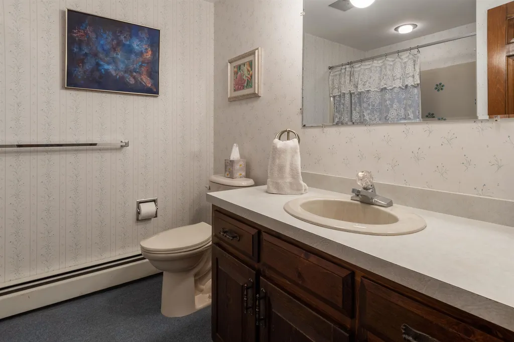 79 Wash Pond Road Hampstead NH 03841