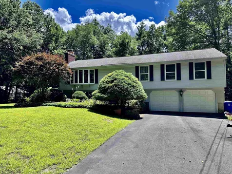 79 Wash Pond Road Hampstead NH 03841