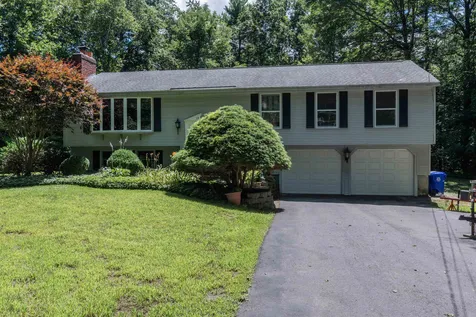 79 Wash Pond Road Hampstead NH 03841