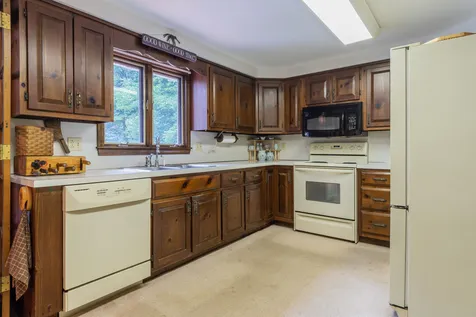 79 Wash Pond Road Hampstead NH 03841