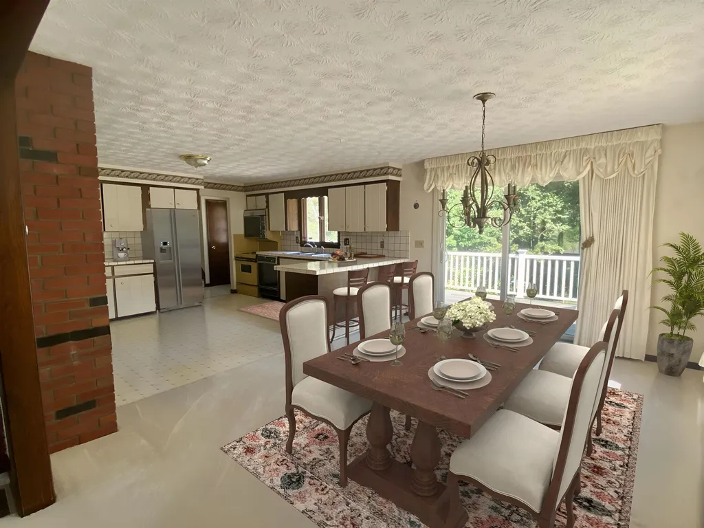 6 Apollo Road Londonderry NH 03053-3238