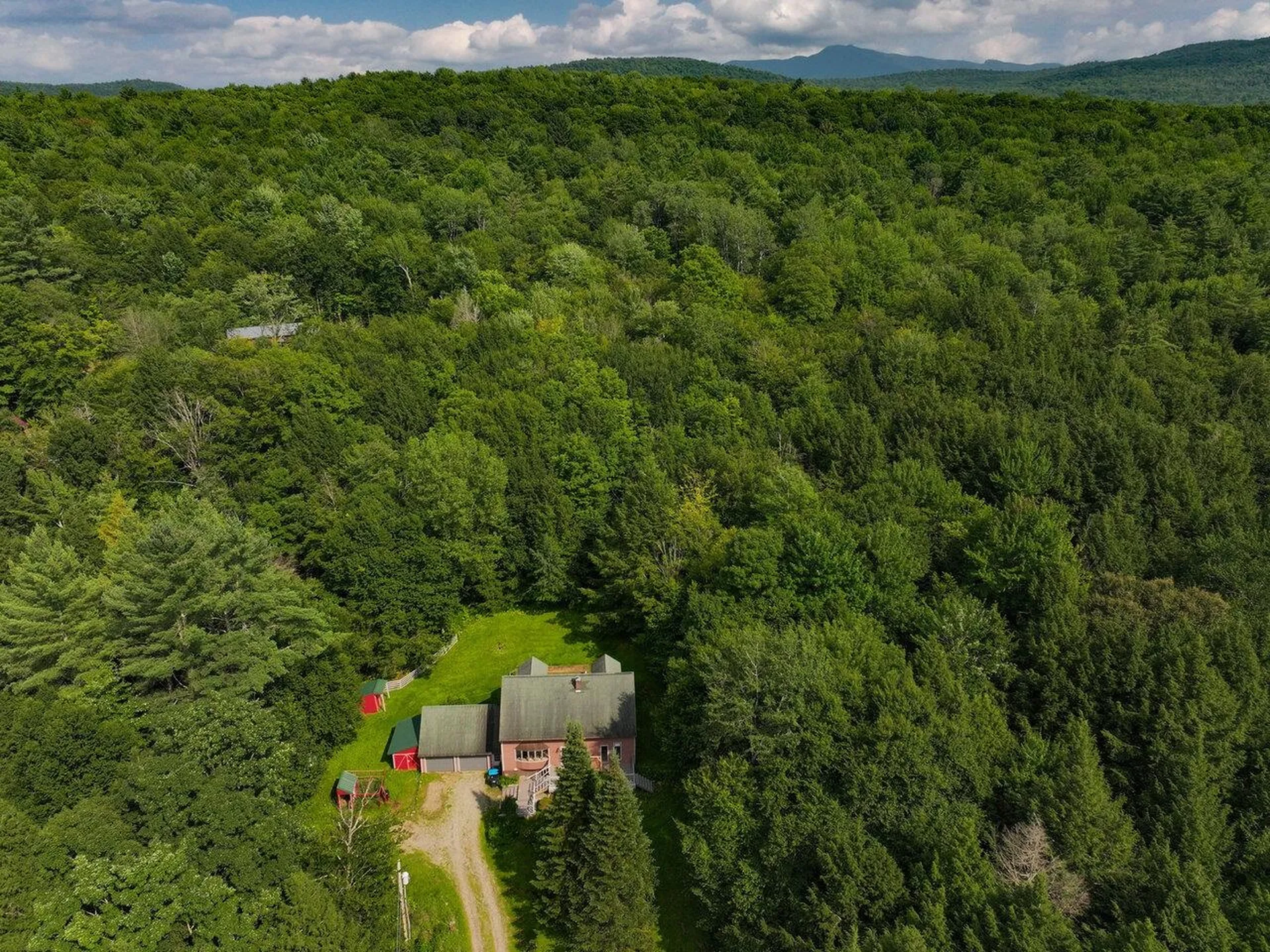 43 Cloverdale Road Underhill VT 05489-9445