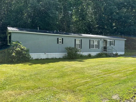 17 Lamprey River Park Newmarket NH 03857
