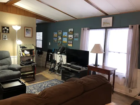 17 Lamprey River Park Newmarket NH 03857