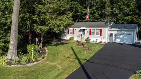 19 Granite Circle Hampstead NH 03841