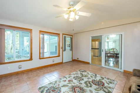 19 Granite Circle Hampstead NH 03841