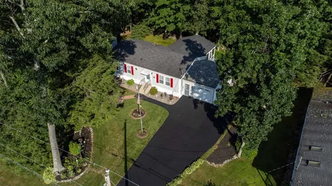 19 Granite Circle Hampstead NH 03841