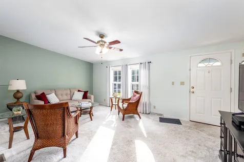 19 Granite Circle Hampstead NH 03841