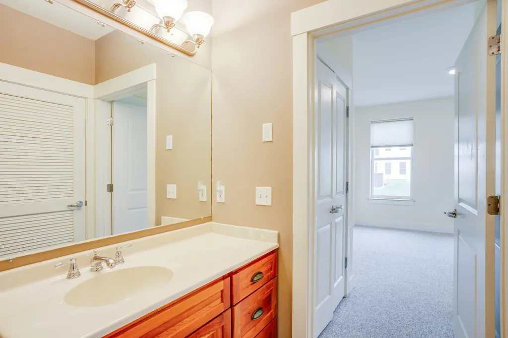 60 Winooski Falls Way Winooski VT 05404
