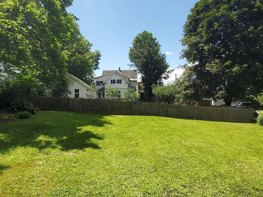 27 Seminary Road Lebanon NH 03784