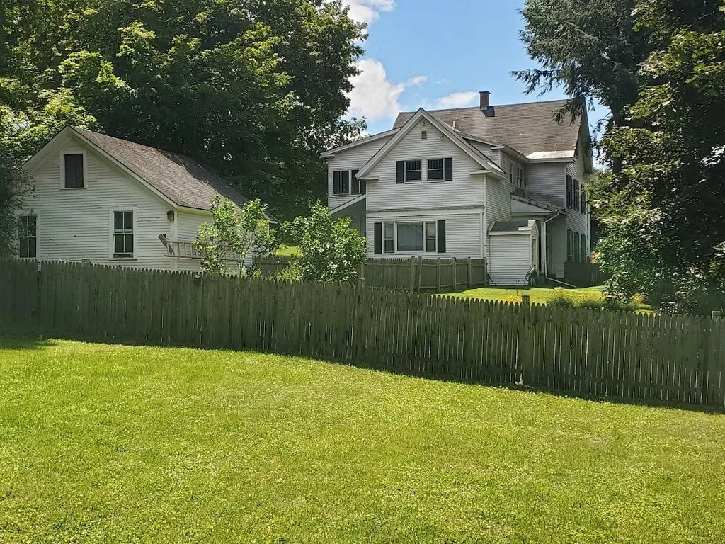 27 Seminary Road Lebanon NH 03784
