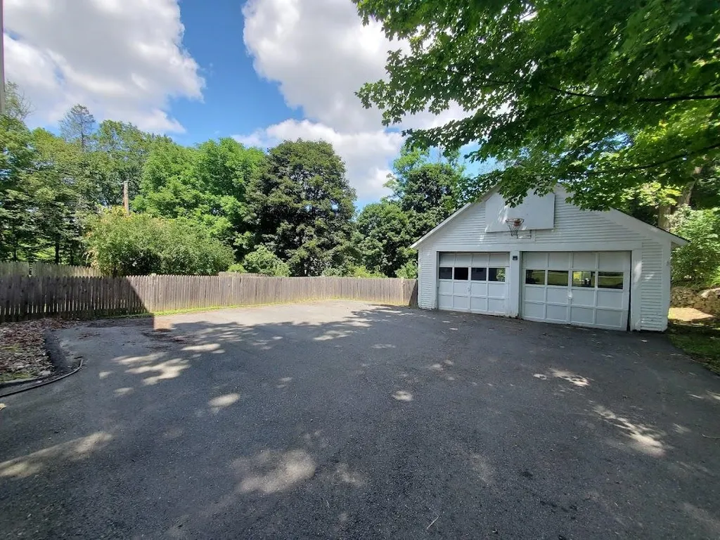 27 Seminary Road Lebanon NH 03784