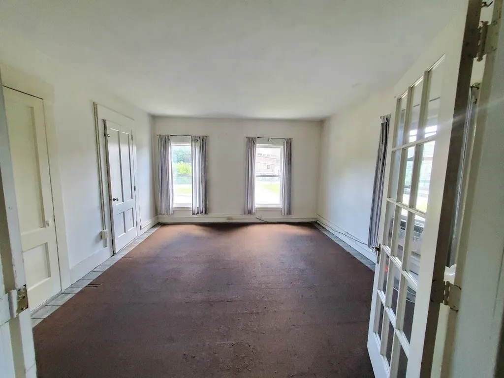 27 Seminary Road Lebanon NH 03784