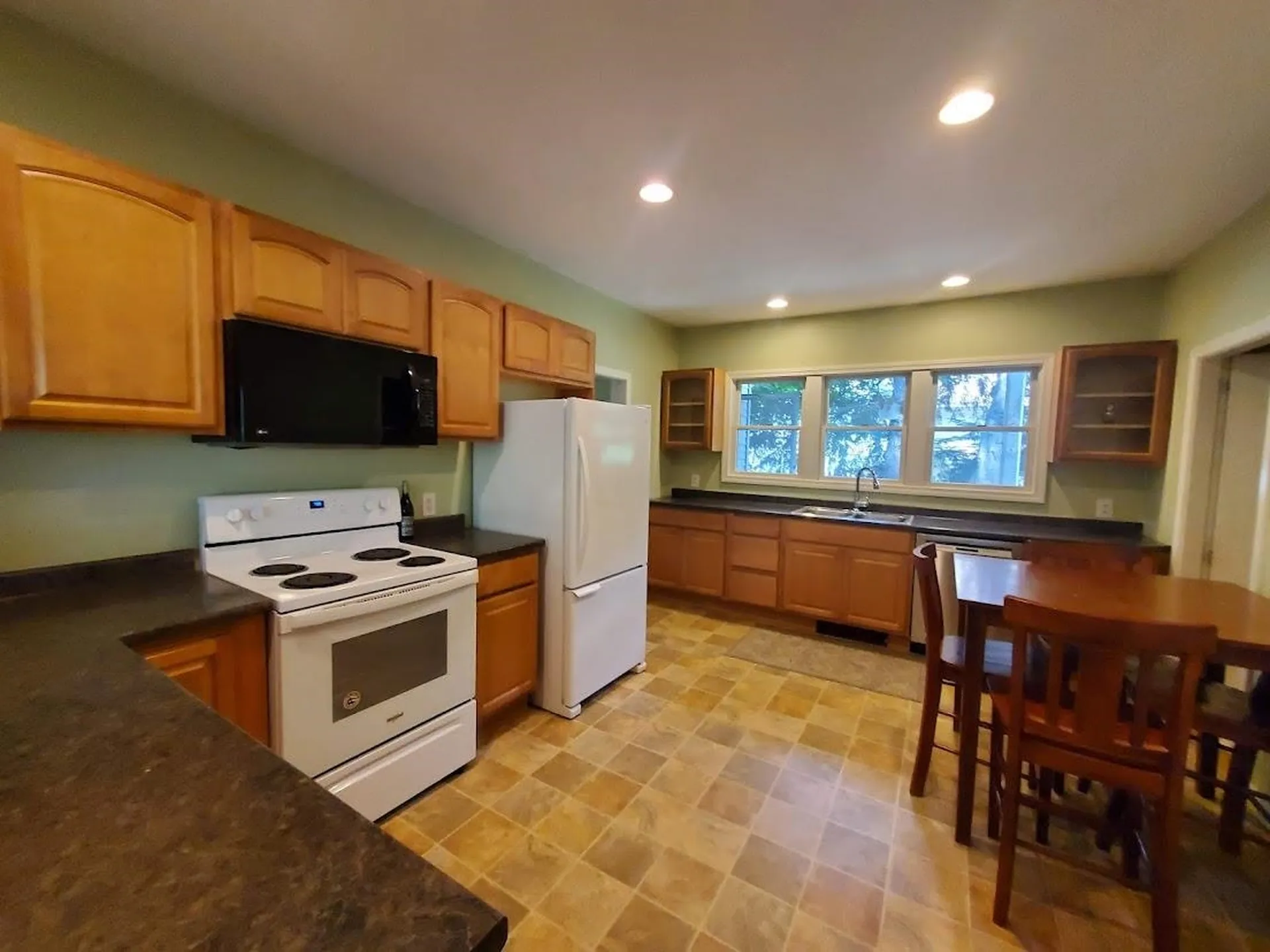 27 Seminary Road Lebanon NH 03784