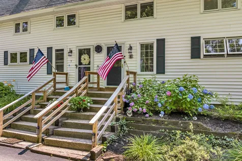 2 Farmhouse Lane Wolfeboro NH 03894