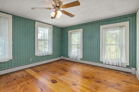 310 Middle Road Brentwood NH 03833