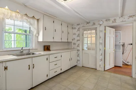 310 Middle Road Brentwood NH 03833