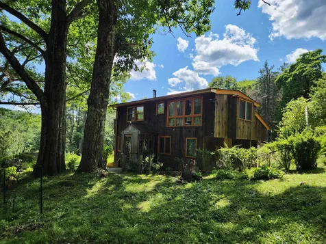 407 Monadnock Street Troy NH 03465