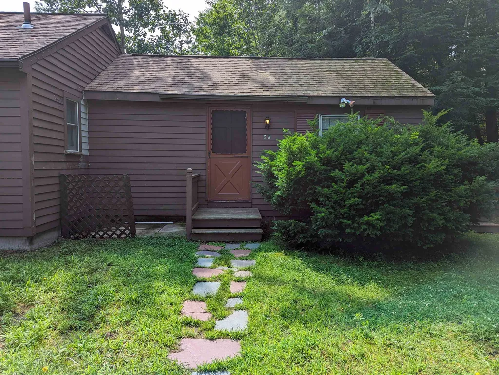 3 Winding Brook Road Goffstown NH 03045