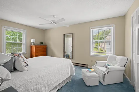 27 Williamsburg Circle Laconia NH 03246