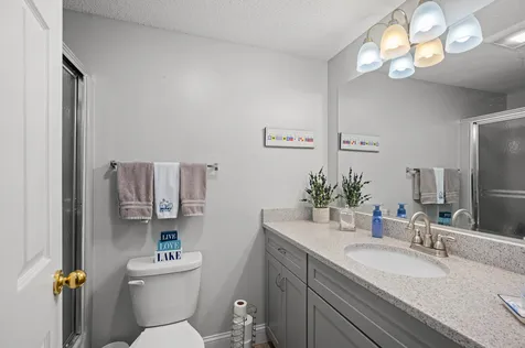 27 Williamsburg Circle Laconia NH 03246