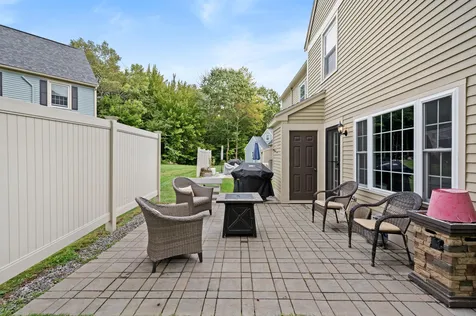 27 Williamsburg Circle Laconia NH 03246