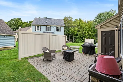 27 Williamsburg Circle Laconia NH 03246