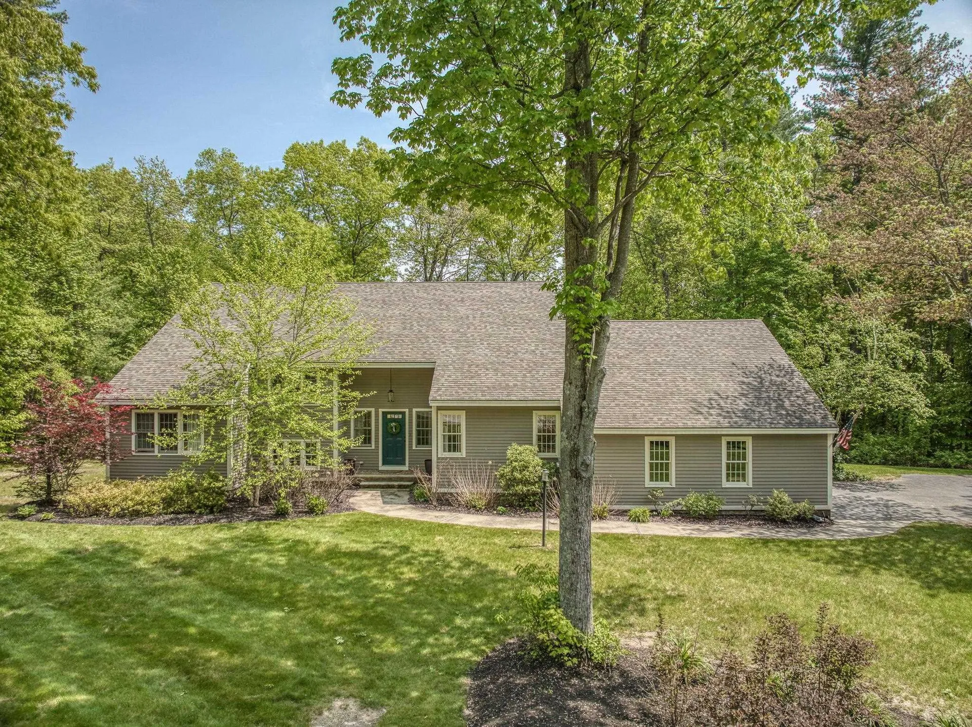 8 Jefferson Road Windham NH 03087