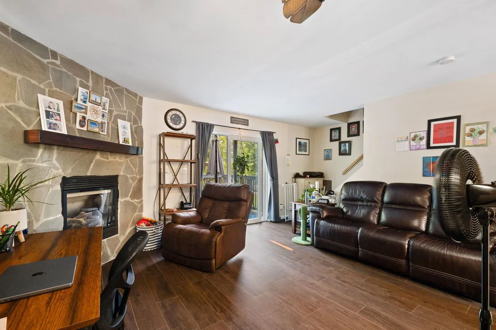 10 Flanders Road Enfield NH 03748