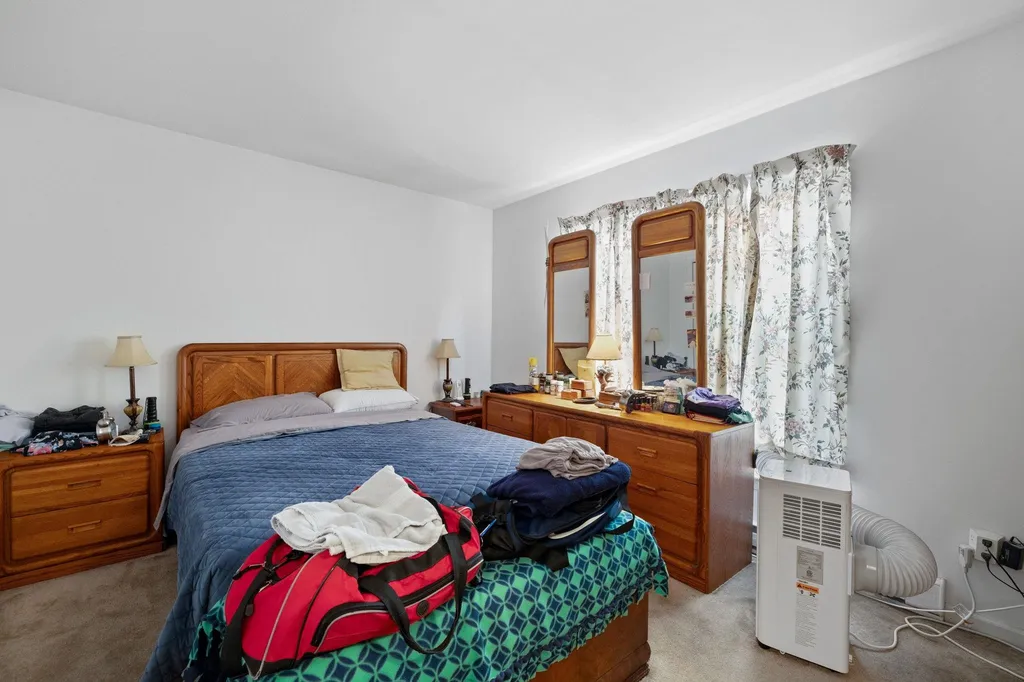 10 Flanders Road Enfield NH 03748