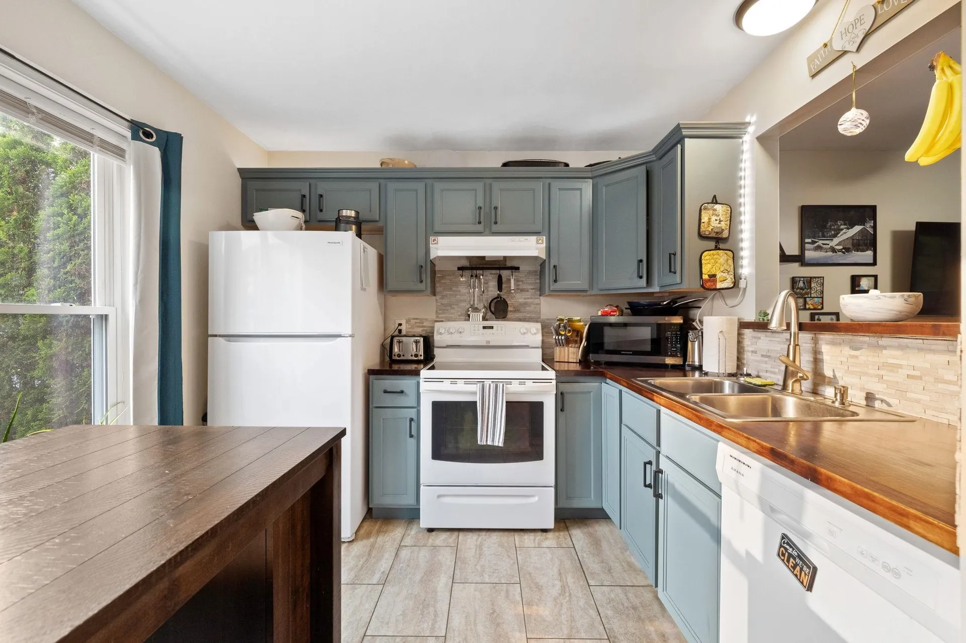 10 Flanders Road Enfield NH 03748