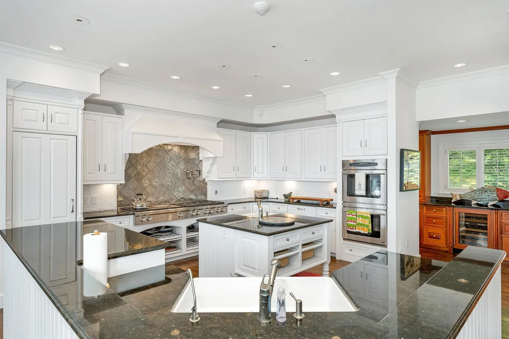 72 Parker Island Road Wolfeboro NH 03894