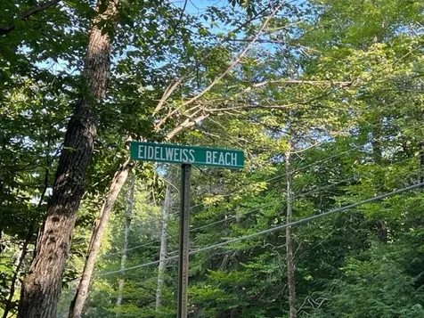 10 Grandval Way Madison NH 03849