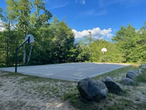 10 Grandval Way Madison NH 03849