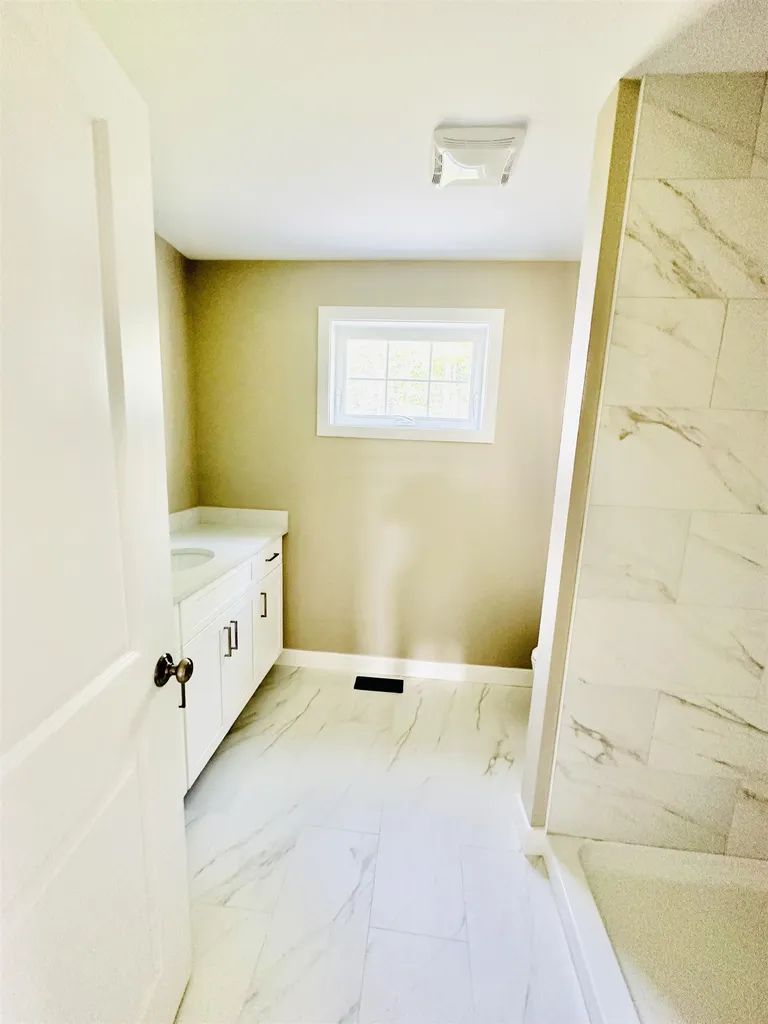 6 Juniper Drive Dover NH 03820