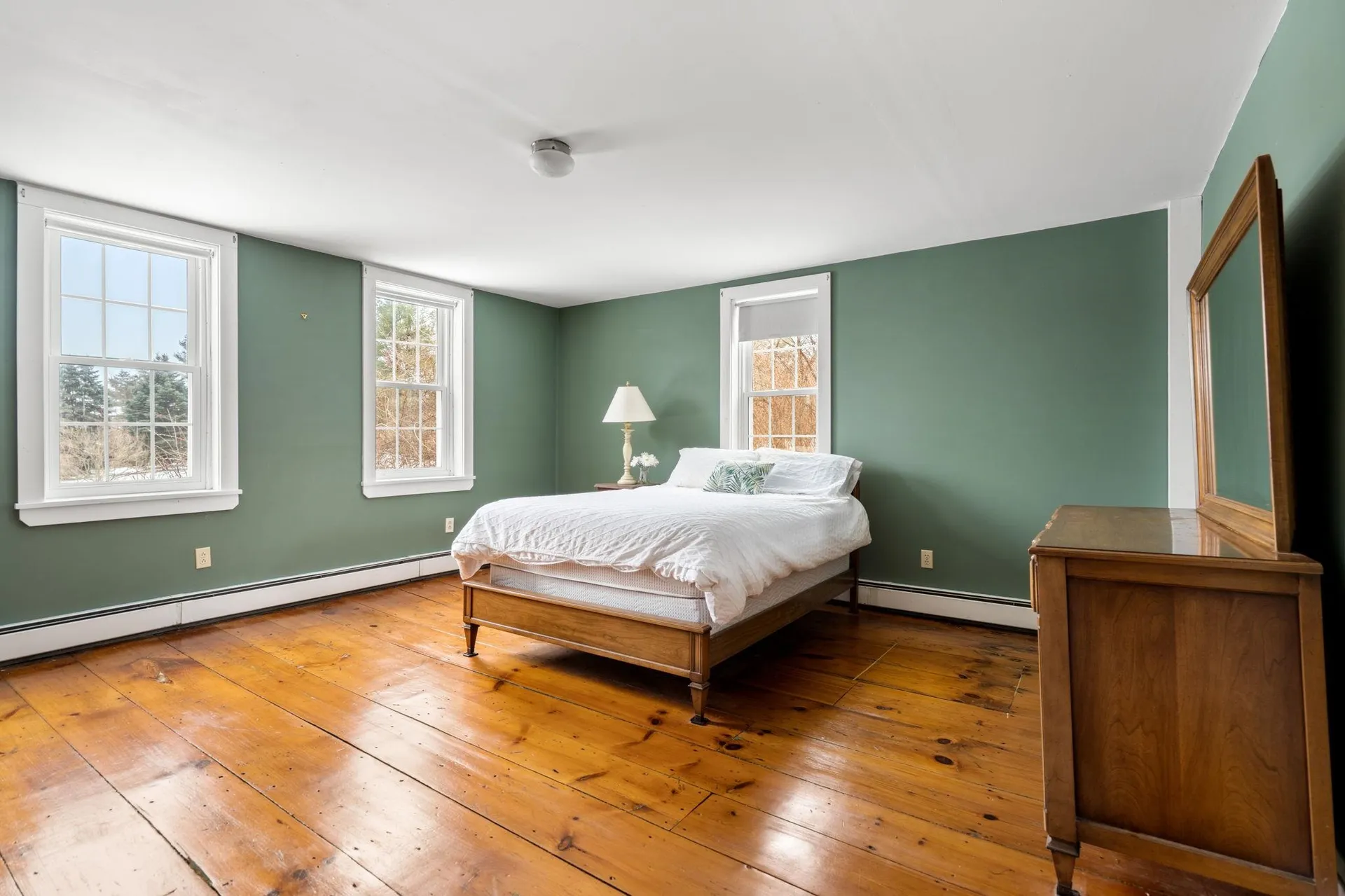 131 North Road East Kingston NH 03827
