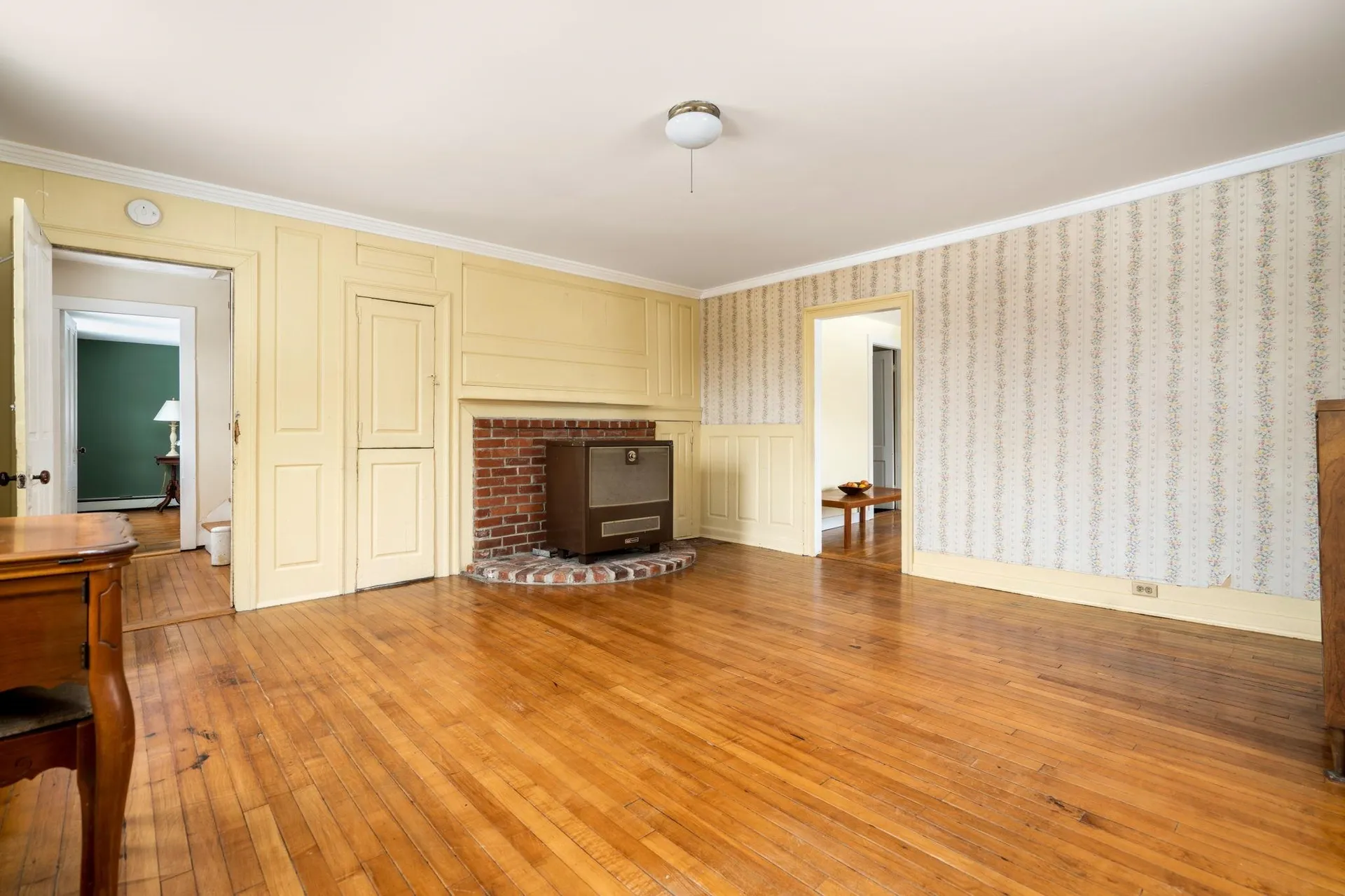 131 North Road East Kingston NH 03827
