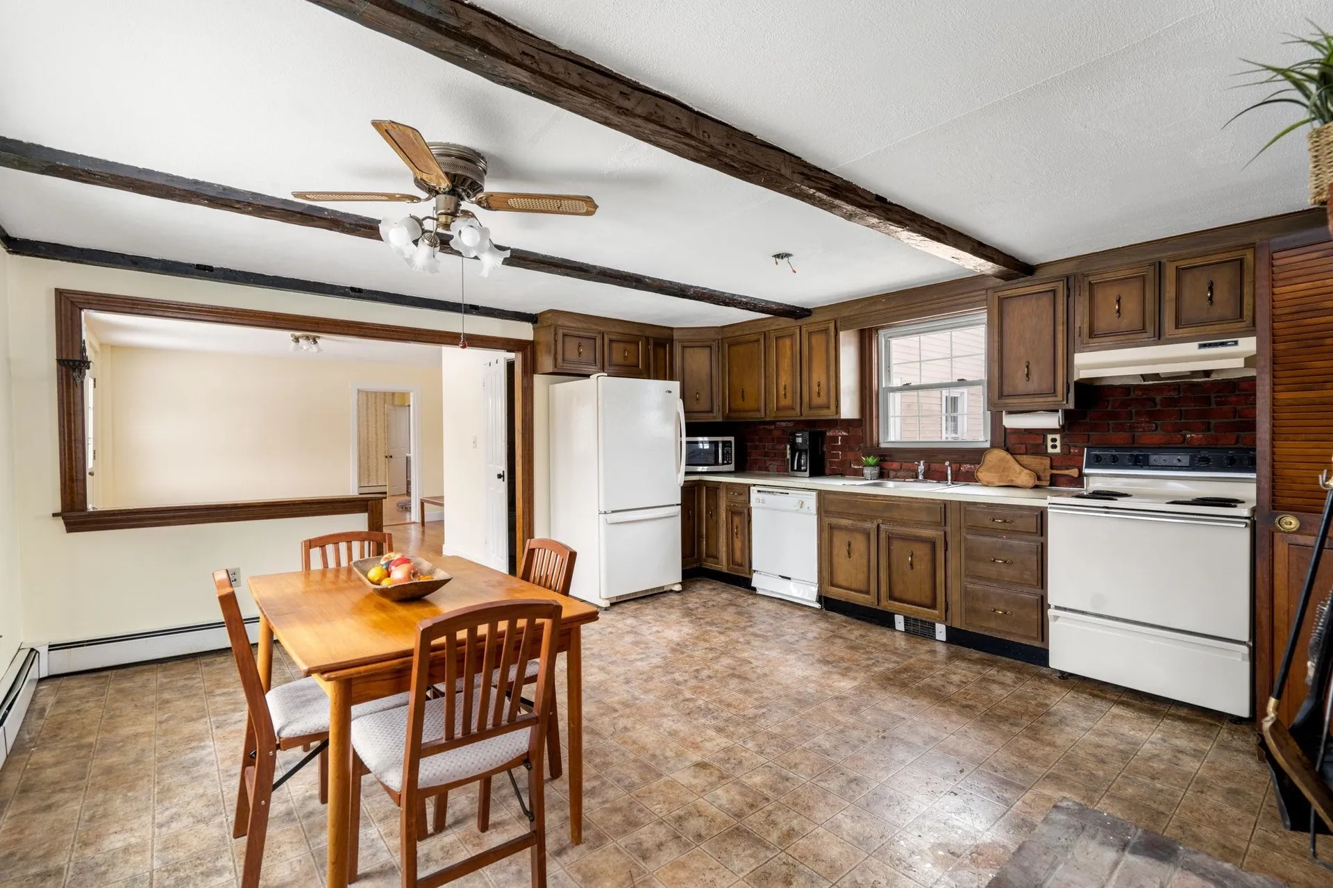 131 North Road East Kingston NH 03827