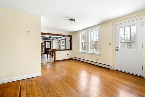 131 North Road East Kingston NH 03827