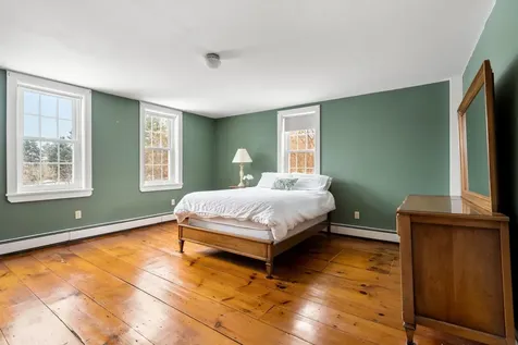 131 North Road East Kingston NH 03827