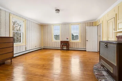 131 North Road East Kingston NH 03827