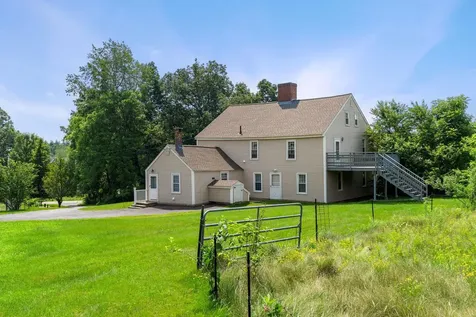 131 North Road East Kingston NH 03827