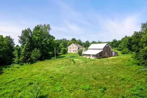 131 North Road East Kingston NH 03827