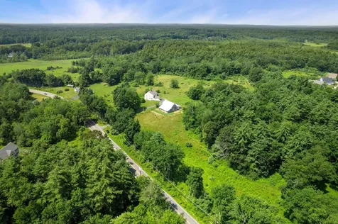 131 North Road East Kingston NH 03827