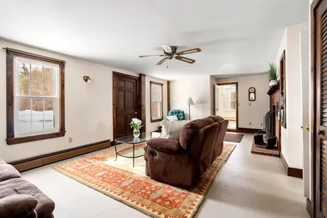 131 North Road East Kingston NH 03827